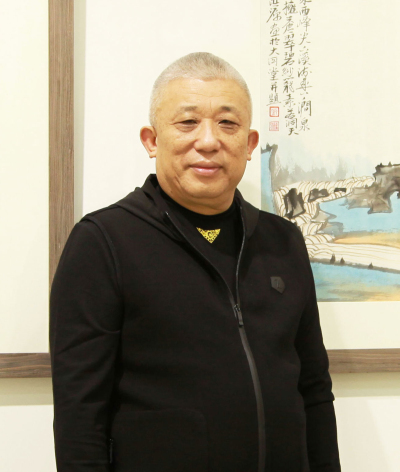 张洪源照片.jpg
